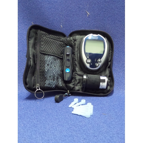 Ultra 2 Blood Glucose Monitoring System Kit w Lancets Allsold.ca Buy & Sell Used